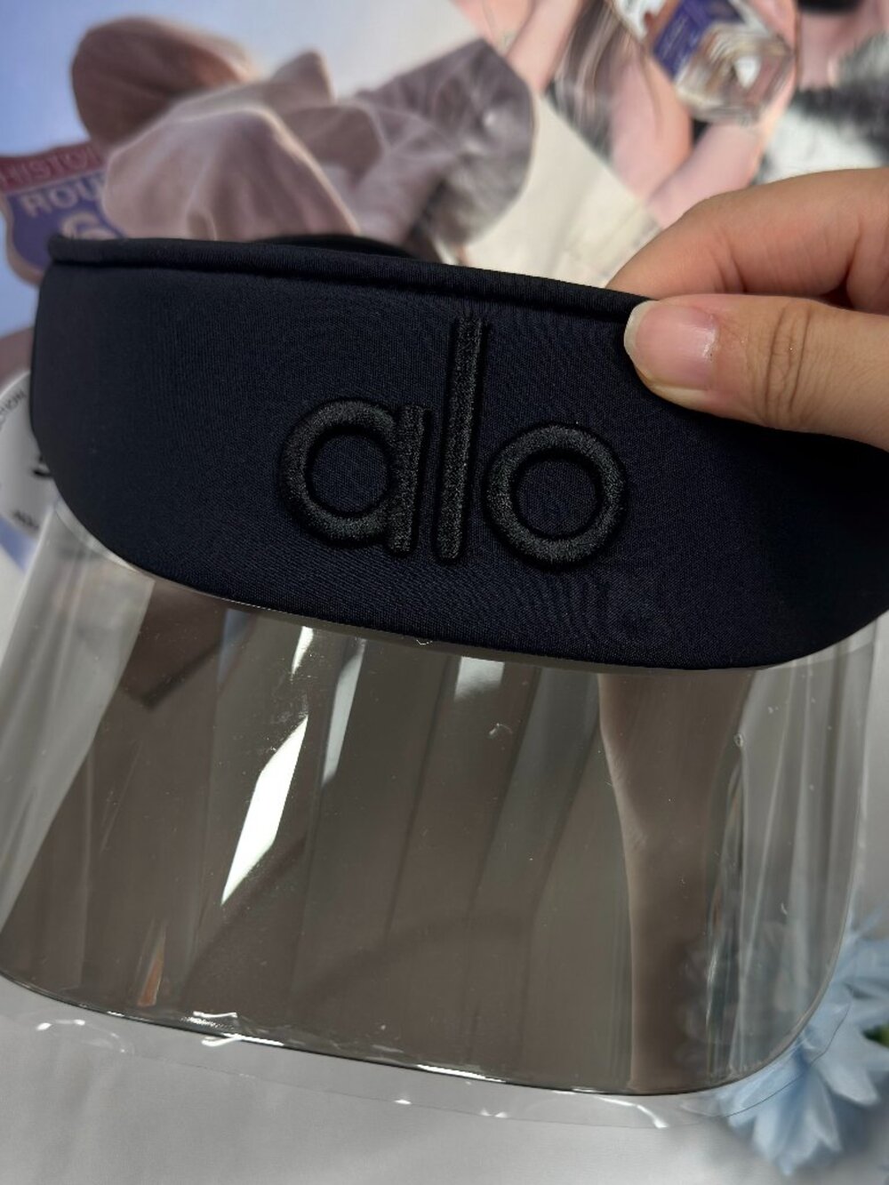 Versatile🎩Alo Yoga Airlift Solar Visor Black Tennis Golf 🎐Minimalist Style - Picture 3 of 6